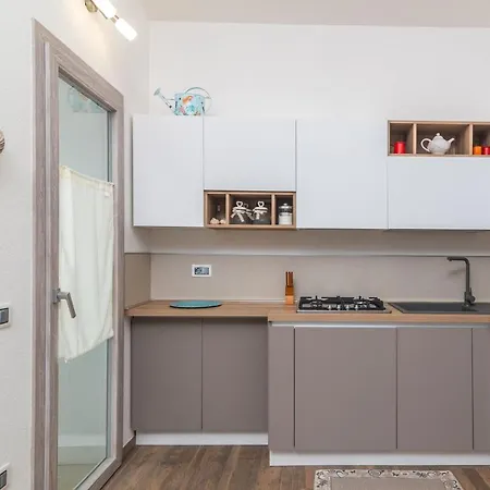 Cristina Apartment *