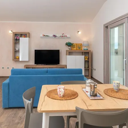 Cristina Apartment *